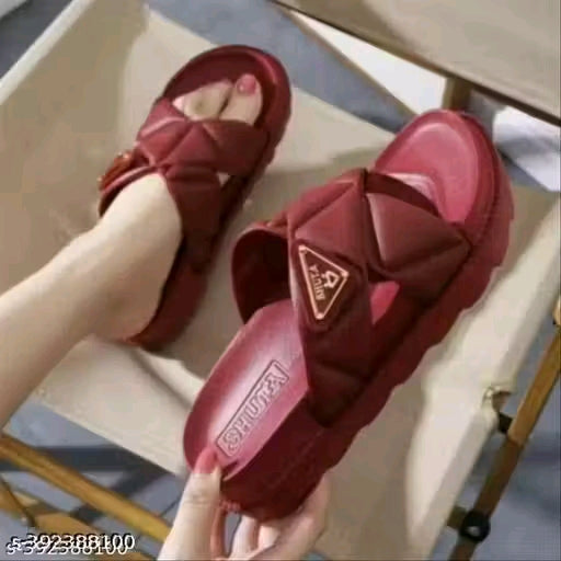Unique Graceful Women Flipflops & Slippers